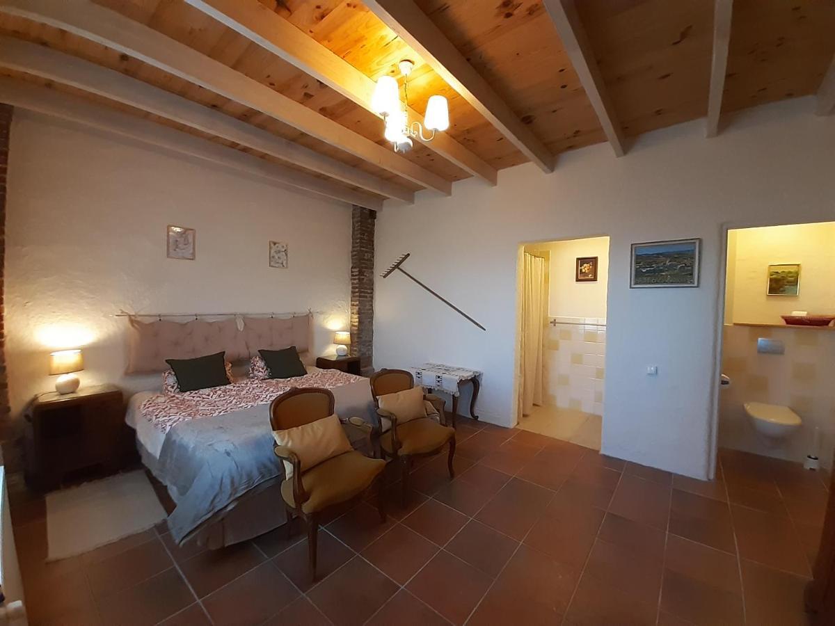 Bnb Ferme Beauregard Les Pyrenees Artigat Buitenkant foto